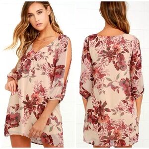 Lulu’s Shifting Dears Beige Floral Print Shift Dress size XS